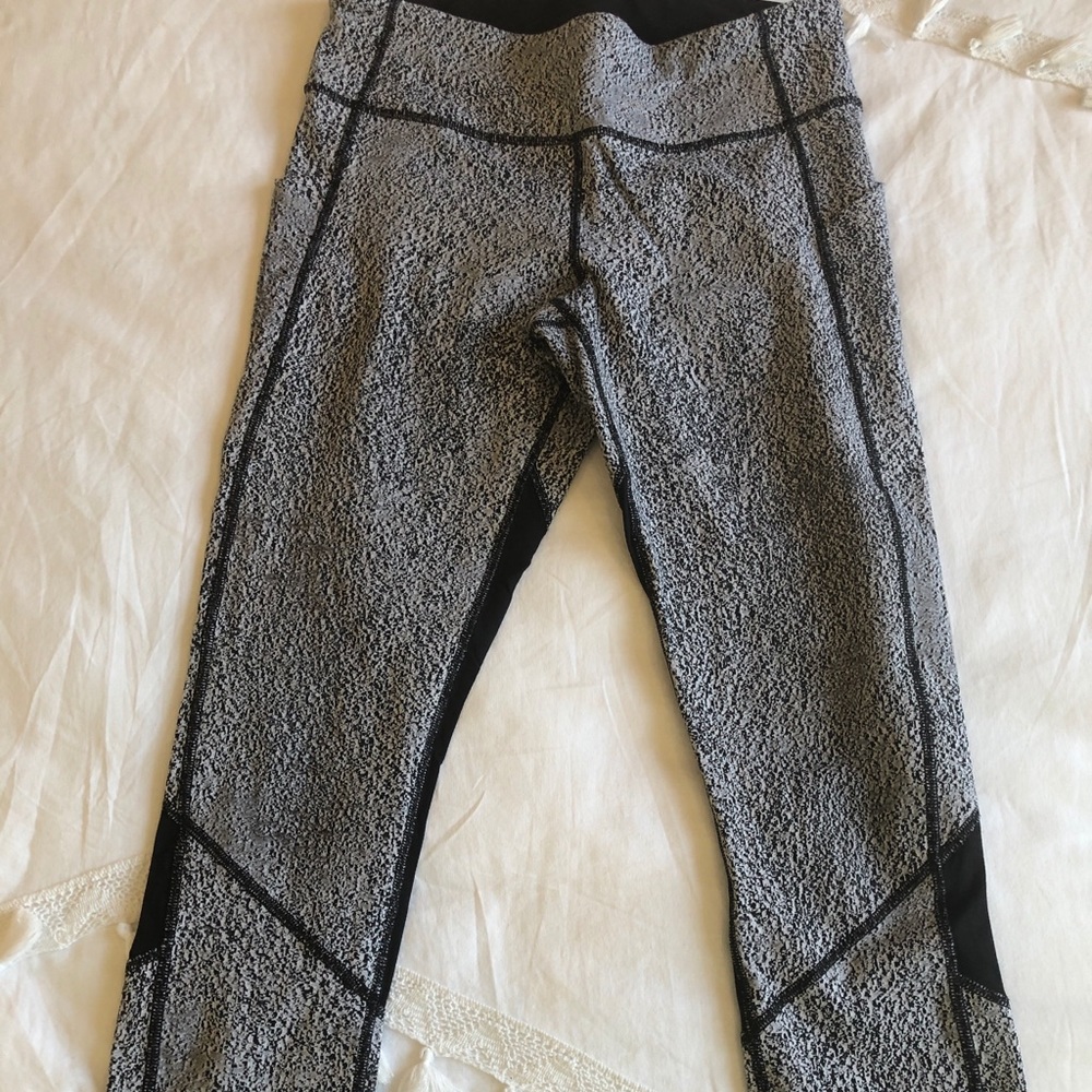 Lululemon capris